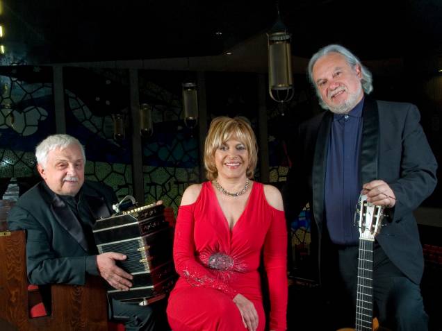 Daniel Binelli, Polly Ferman e Eduardo Isaac: caminhos do tango