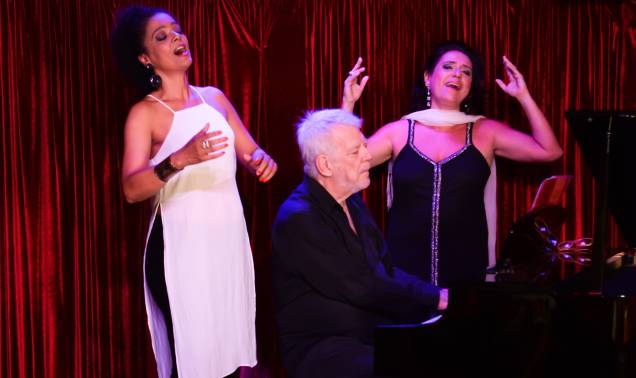 Maria Ceiça (de branco), Ilka Villardo e o pianista Osmar Milito: em Por Dentro da Música Maria Ceiça (de branco), Ilka Villardo e o pianista Osmar Milito: em Por Dentro da Música