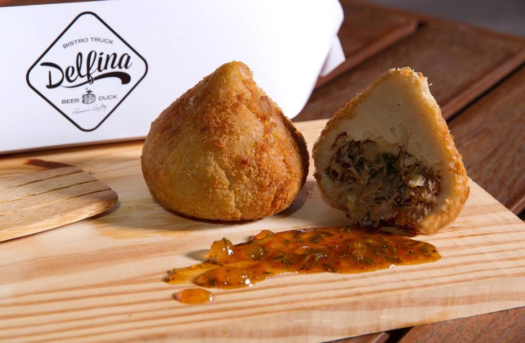 Coxinha de pato, Delfina Coxinha de pato, Delfina