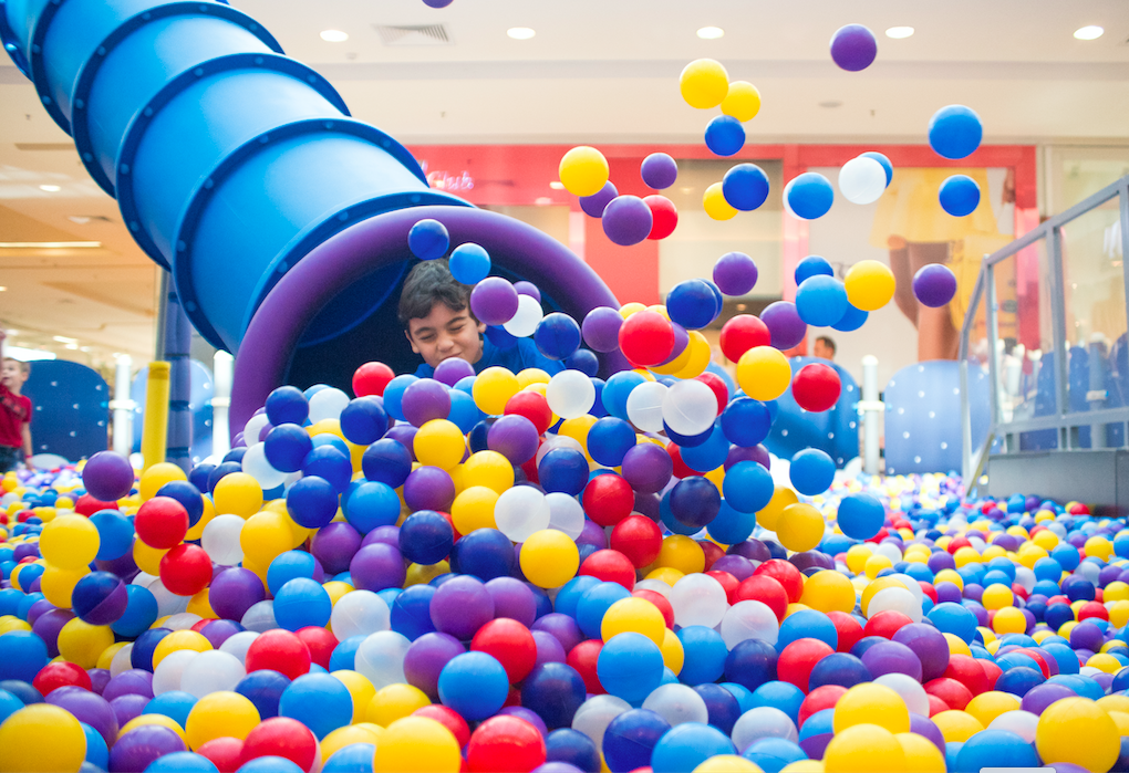 piscina-bolinhas_barrashopping_divulgacao-planeta-bolinha_2