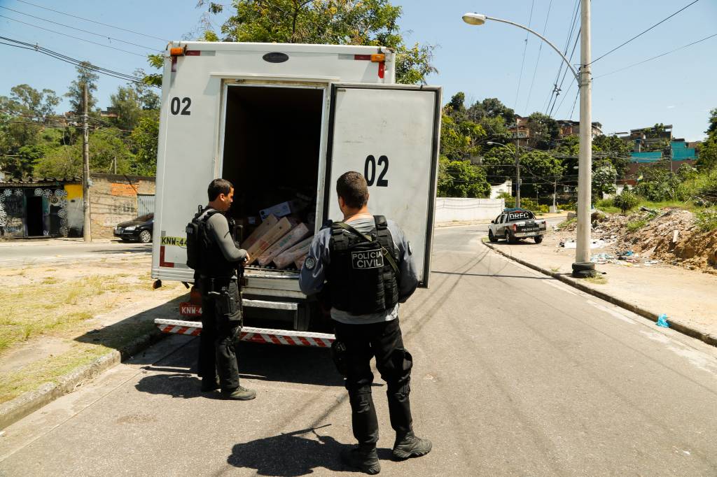 Roubo de cargas aumenta em 20% preços de alguns produtos no Rio