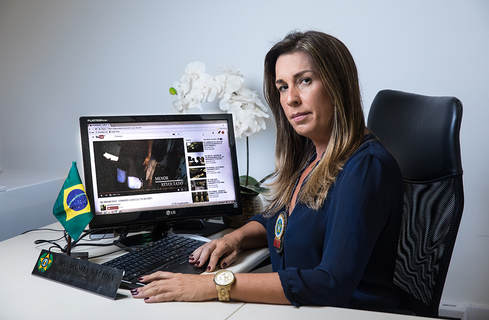 Delegada Daniela Terra