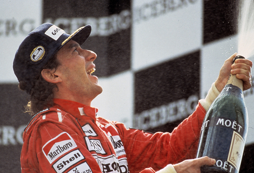 Senna comemora vitória
