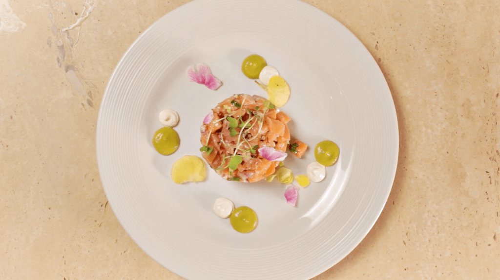 Design Your Food: tartare de salmão do Azam Bistrô