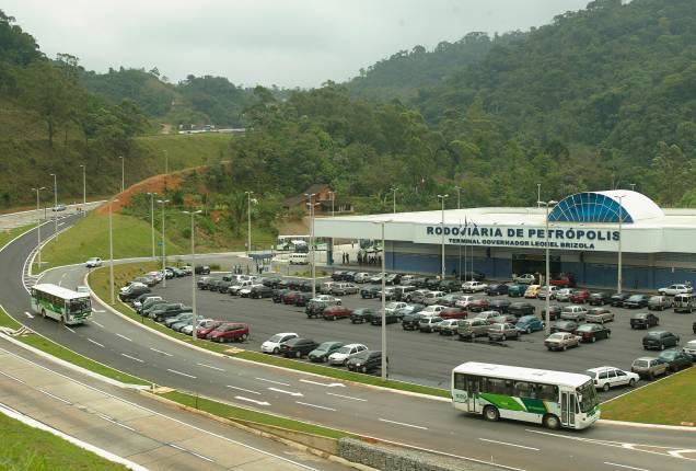 Hotéis, empresas de ônibus e terminal rodoviário Com o crescimento do grupo, o fundador apostou na diversificação dos negócios por acreditar que “não se colocam todos os ovos na mesma cesta” Hotéis, empresas de ônibus e terminal rodoviário Com o crescimento do grupo, o fundador apostou na diversificação dos negócios por acreditar que “não se colocam todos os ovos na mesma cesta”