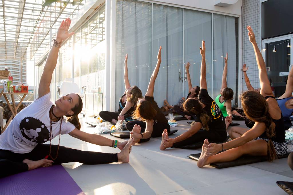 Rio Design Barra promove aulas de yoga, meditação e mindfulness