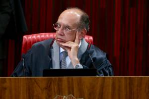 TSE retoma julgamento de cassação da chapa Dilma-Temer