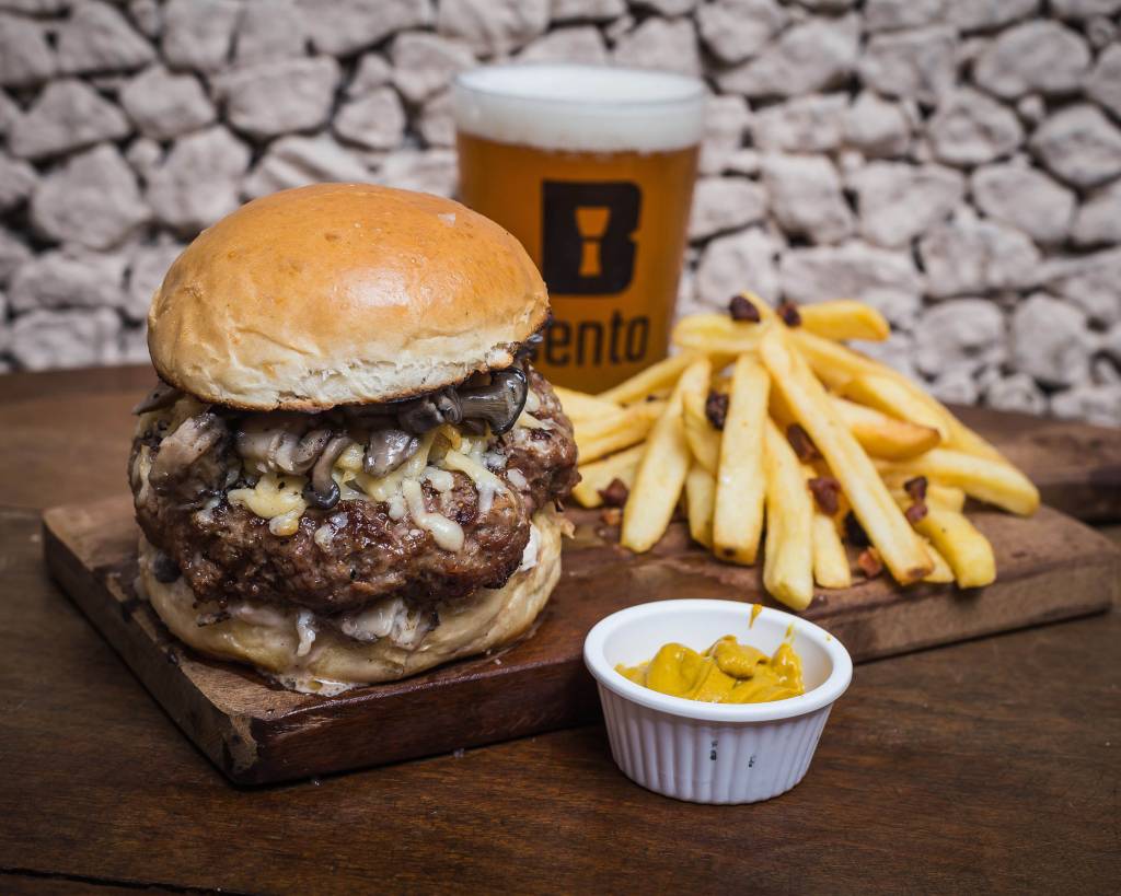 Bento inclui pizzas e hambúrgueres do Ex-Touro no cardápio