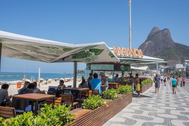 Orla do Leblon ganha novos quiosques com grife
