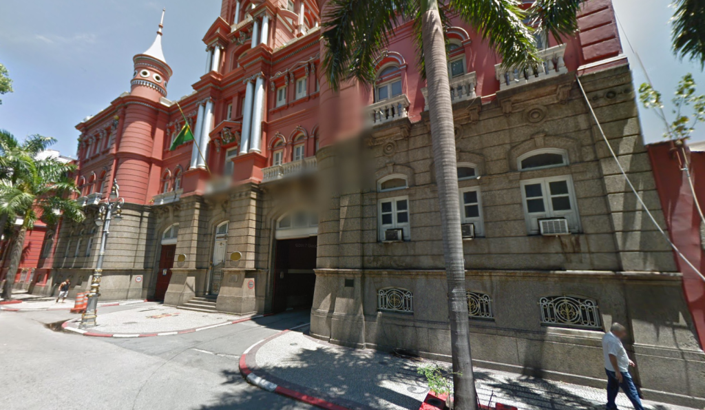 Operação prende bombeiros acusados de receber propina