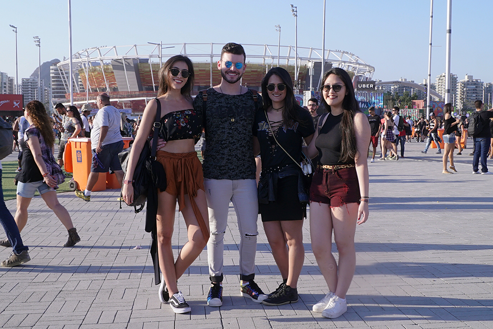 Cidade dividida entre a alegria do Rock in Rio e tiros na Rocinha