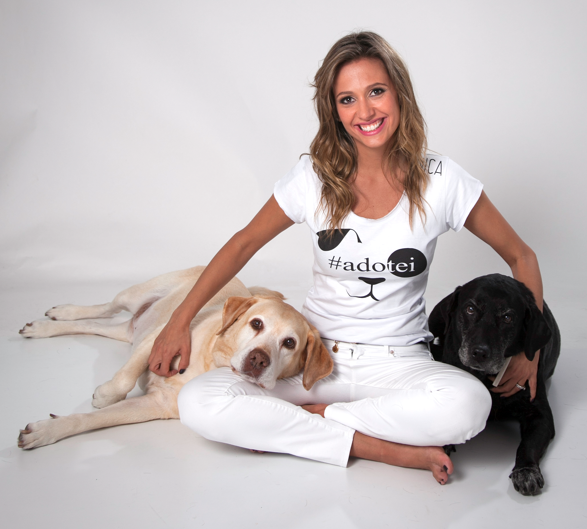 Luisa Mell derruba campanha que faz apologia a maus tratos de animais |  VEJA RIO