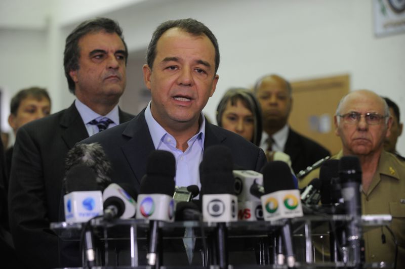 Cabral continua no Rio, mas cinema ‘sai’