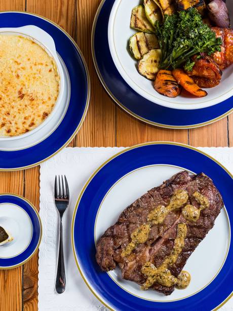 Short rib, batata gratinada e legumes grelhados