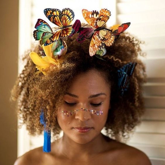 Dez ideias de penteados para fazer bonito no Carnaval