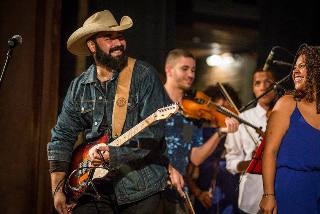 Hamburgueria Ex-Touro tem apresentação de rock, nesta quarta (21)