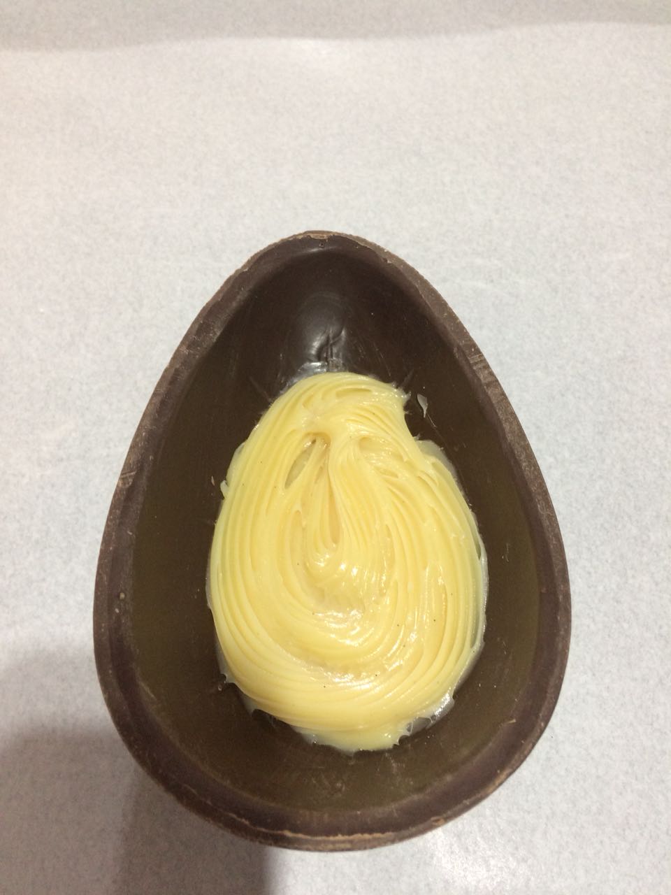Ovo com brigadeiro