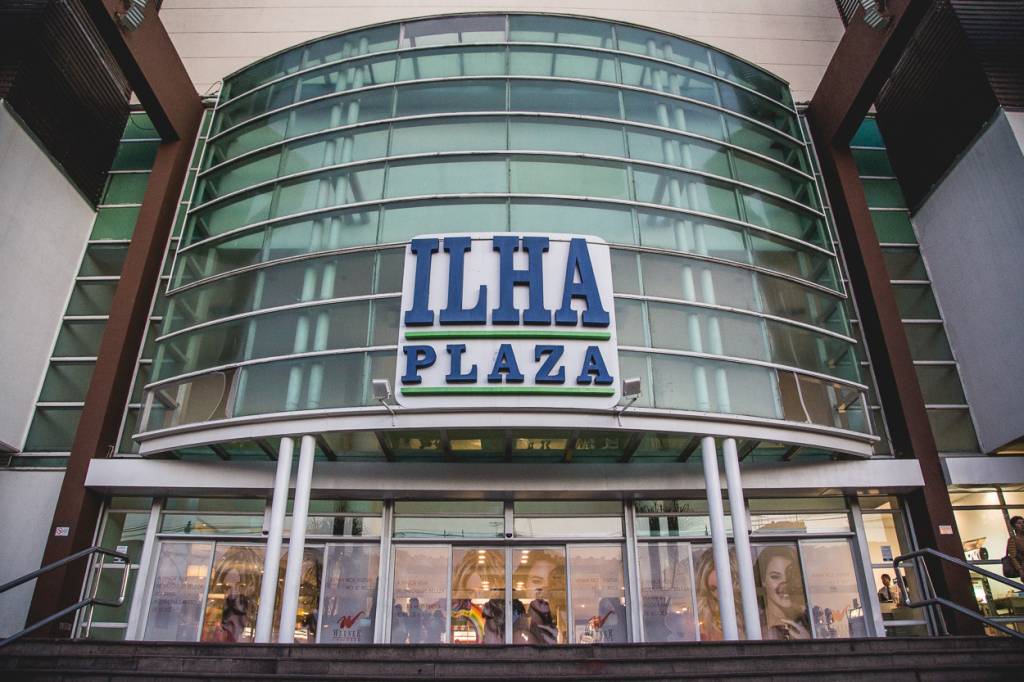 Ilha Plaza faz seção de cinema para crianças especiais
