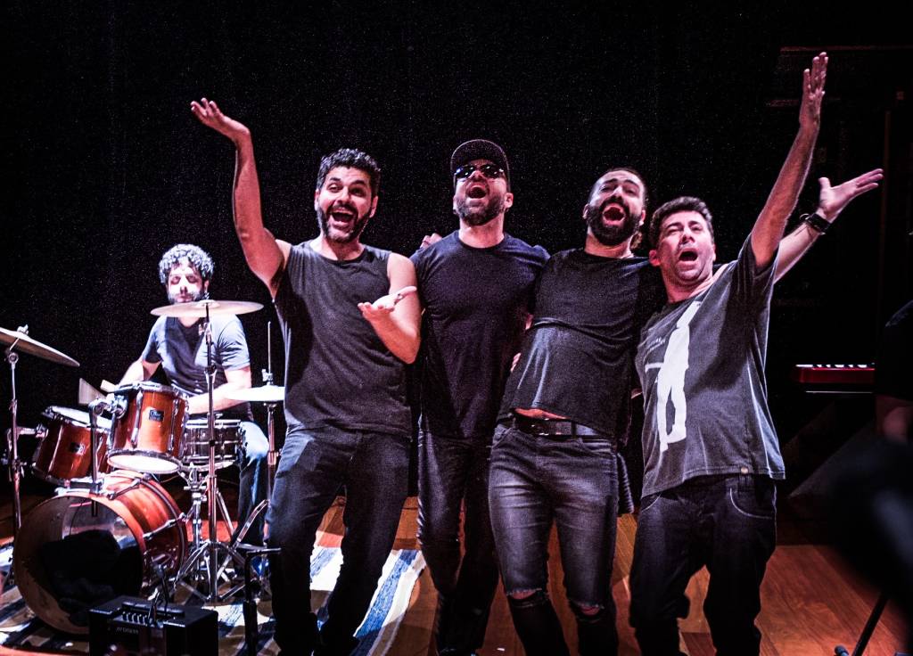 Espetáculos voltam à programação teatral