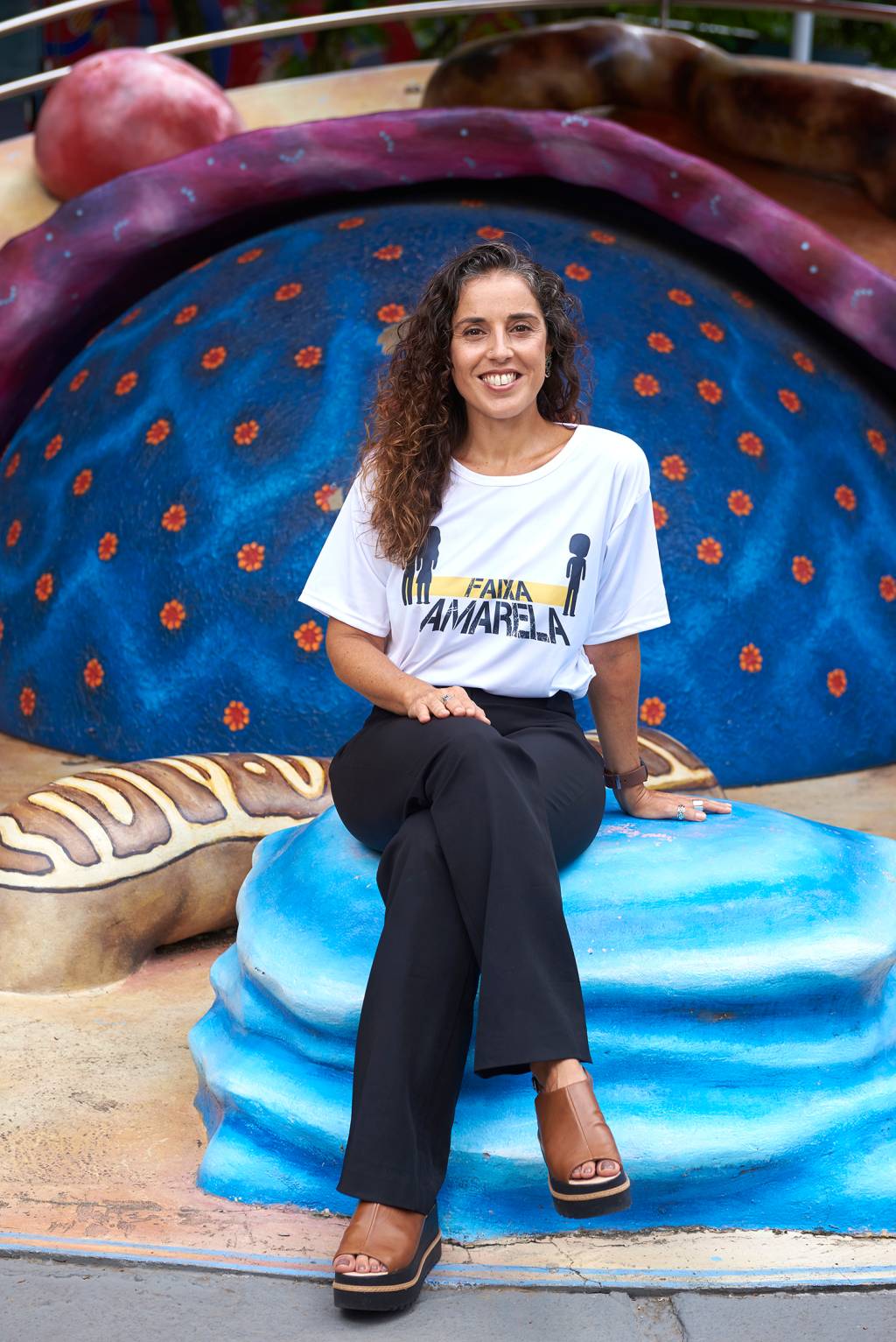 Produtora cultural carioca explica ciência por meio do teatro