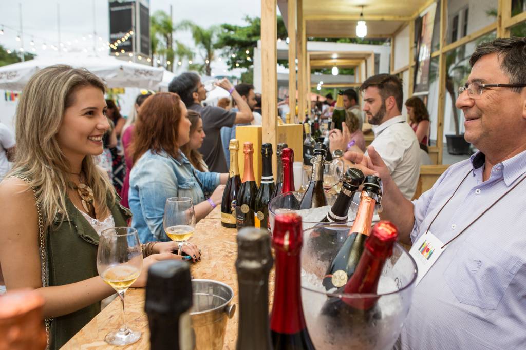 Vinho na Vila Vinho na Vila