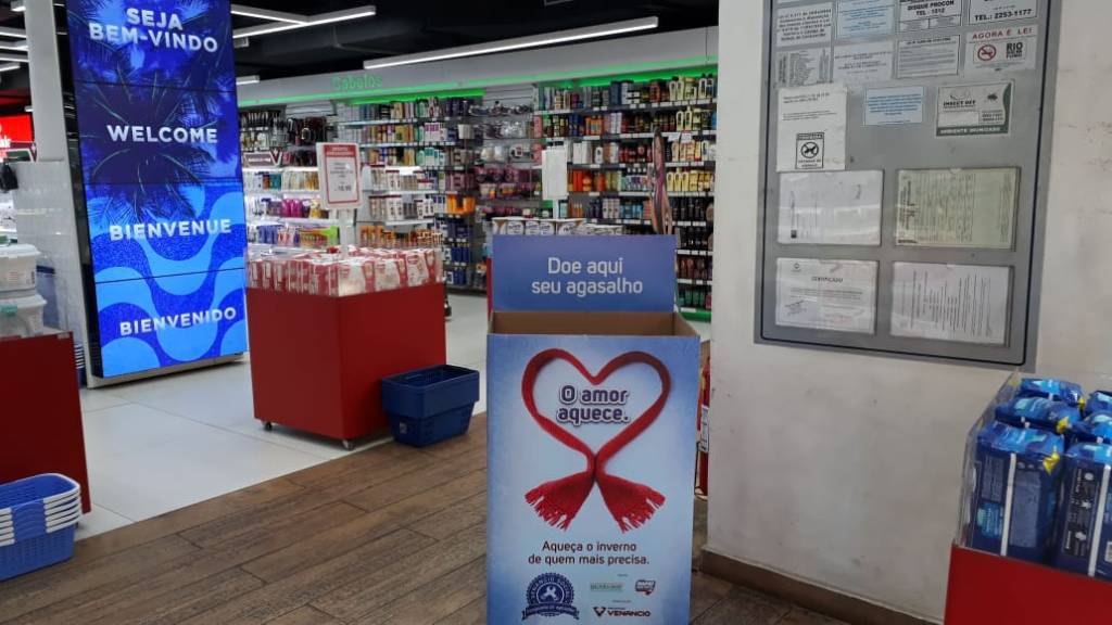 Drogaria Venancio inicia Campanha do Agasalho