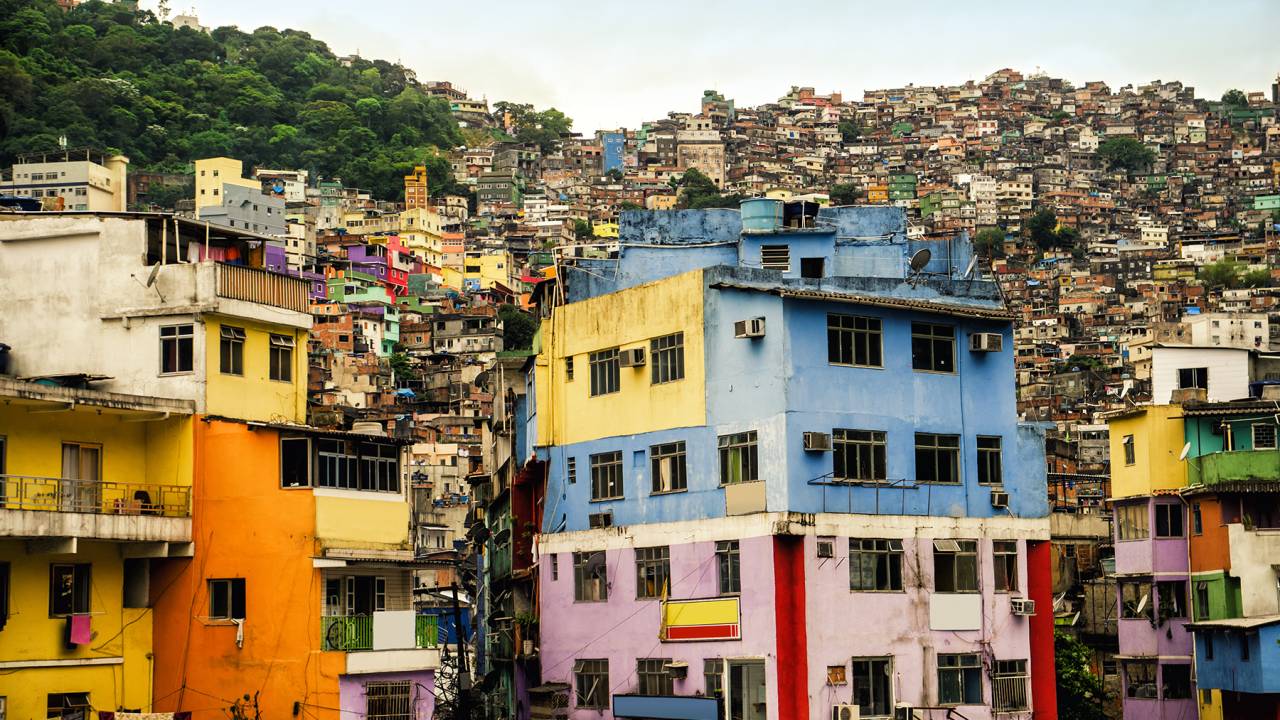 Foto mostra favela