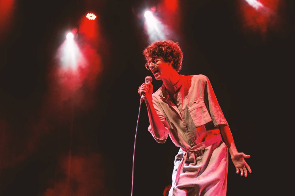 Ayrton Montarroyos solta a voz no festival Levada