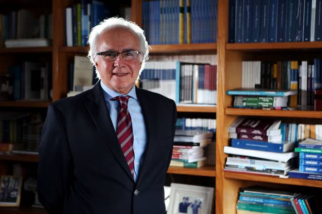 Joaquim Falcão: o professor de direito e membro da ABL presidirá o conselho da casa