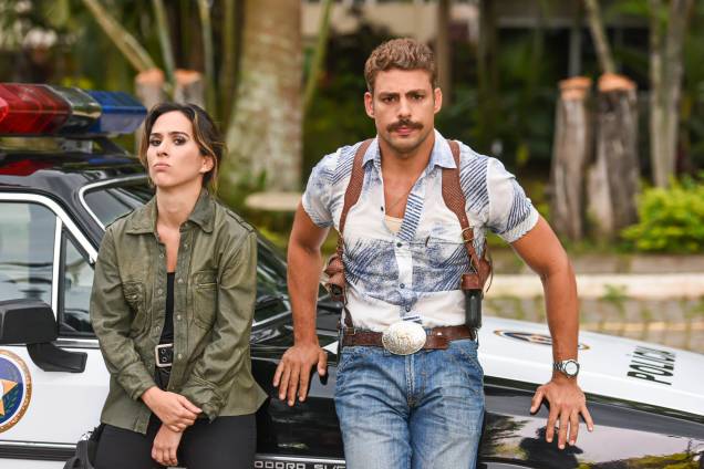 › Cinema Cauã protagonizará a comédia "Uma Quase Dupla" com Tatá Werneck, depois entrará em cartaz com o drama Piedade, ao lado de Matheus Nachtergaele e Fernanda Montenegro,e começará a produção de um longa histórico sobre dom Pedro I