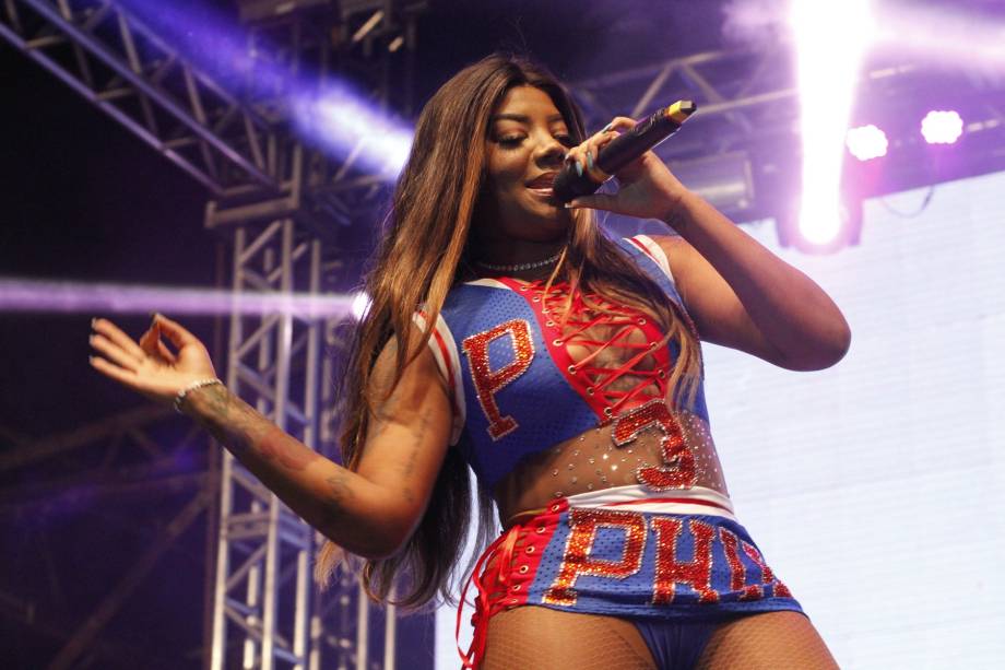 A funkeira Ludmilla, que vem se arriscando no pagode, está no line-up da Carnaholic, no dia 25 de fevereiro A funkeira Ludmilla, que vem se arriscando no pagode, está no line-up da Carnaholic, no dia 25 de fevereiro