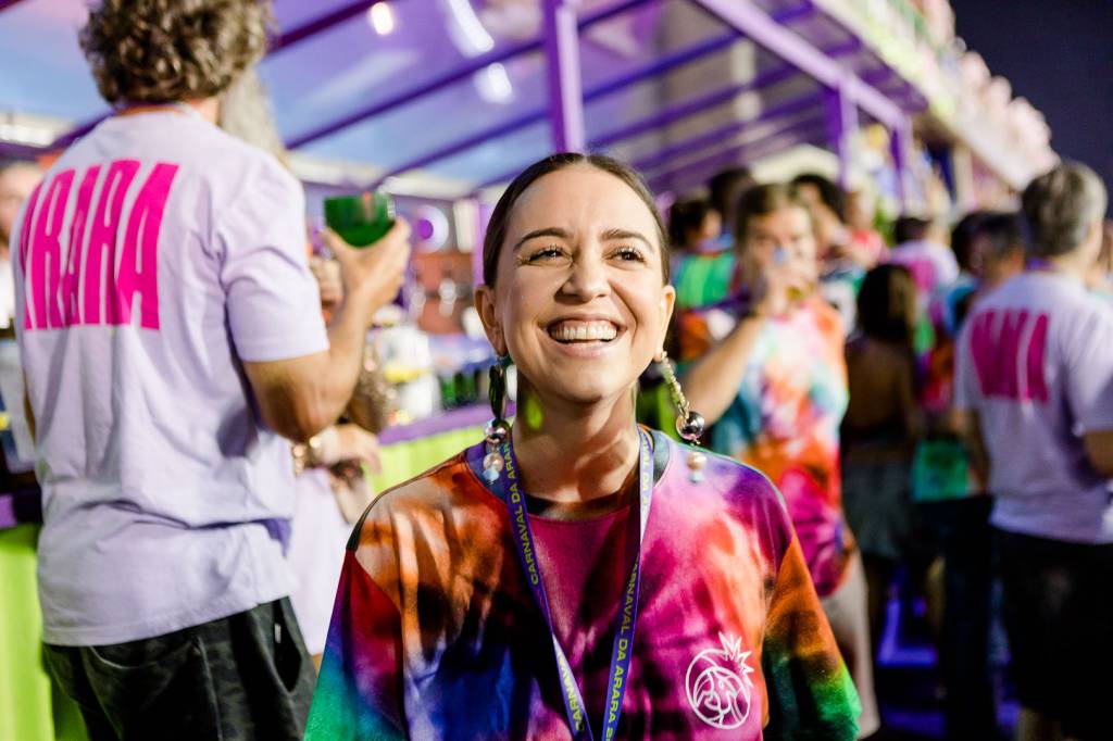 Roberta Sá em camarote na Sapucaí