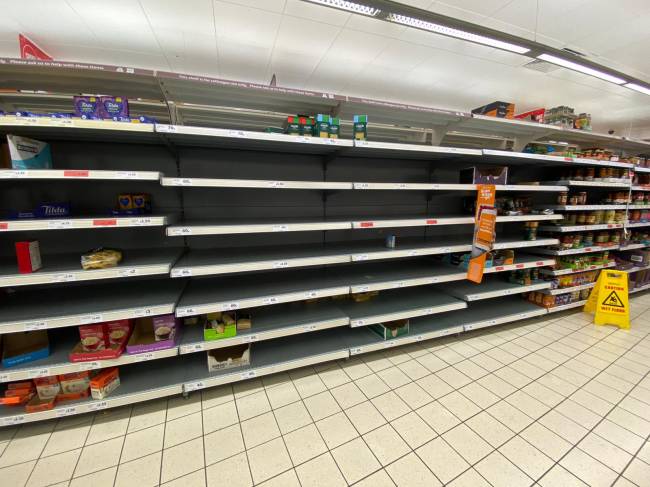 Supermercado vazio em Londres Supermercado vazio em Londres