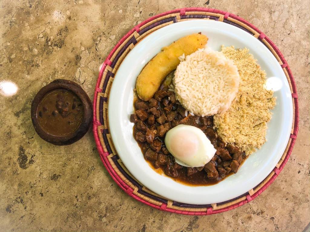 Restaurantes com menus executivos e “pratos-feitos” para o home office