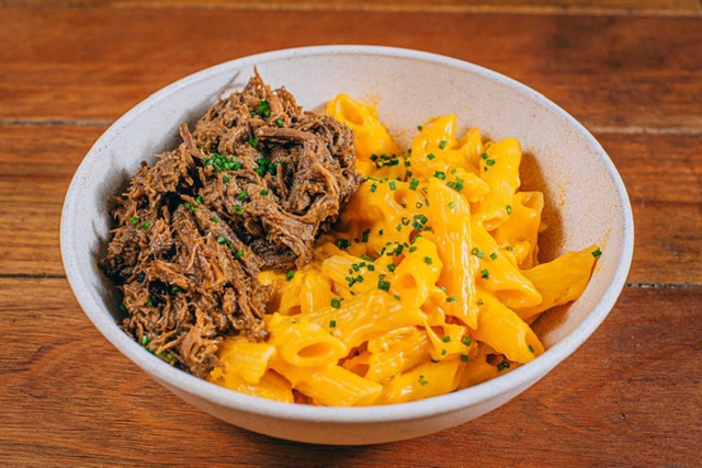 Seu Vidal _ Mac n cheese + carne assada da vovo bebel R Seu Vidal _ Mac n cheese + carne assada da vovo bebel R