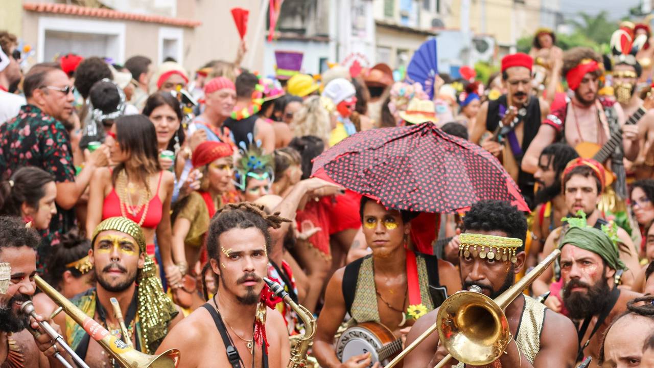 A Abertura Não Oficial do Carnaval acontece no domingo, em vários pontos do Centro e Aterro do Flamengo.