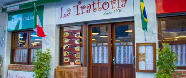 La Trattoria: Local de almoços e reuniões de Espinosa - e também de seu criador La Trattoria: Local de almoços e reuniões de Espinosa - e também de seu criador