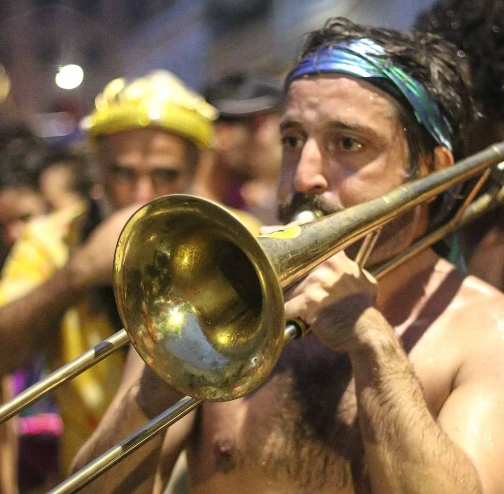 Lolo de Ouro – Gregorio Duvivier – About Carnaval Gregorio Duvivier