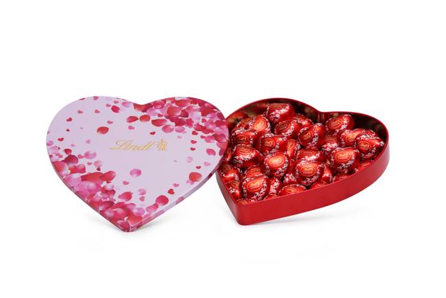 LATA CORAÇÃO DIA DOS NAMORADOS LINDOR CORAÇÃO AO LEITE 525g – R$ 120 LATA CORAÇÃO DIA DOS NAMORADOS LINDOR CORAÇÃO AO LEITE 525g – R$ 120