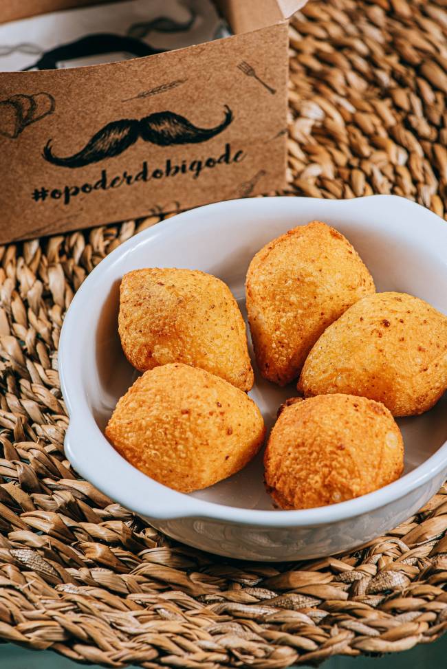 Seu Vidal – Coxinha de pão de queijo e recheio de frango_ crédito Alex Woloch_01 Seu Vidal – Coxinha de pão de queijo e recheio de frango_ crédito Alex Woloch_01