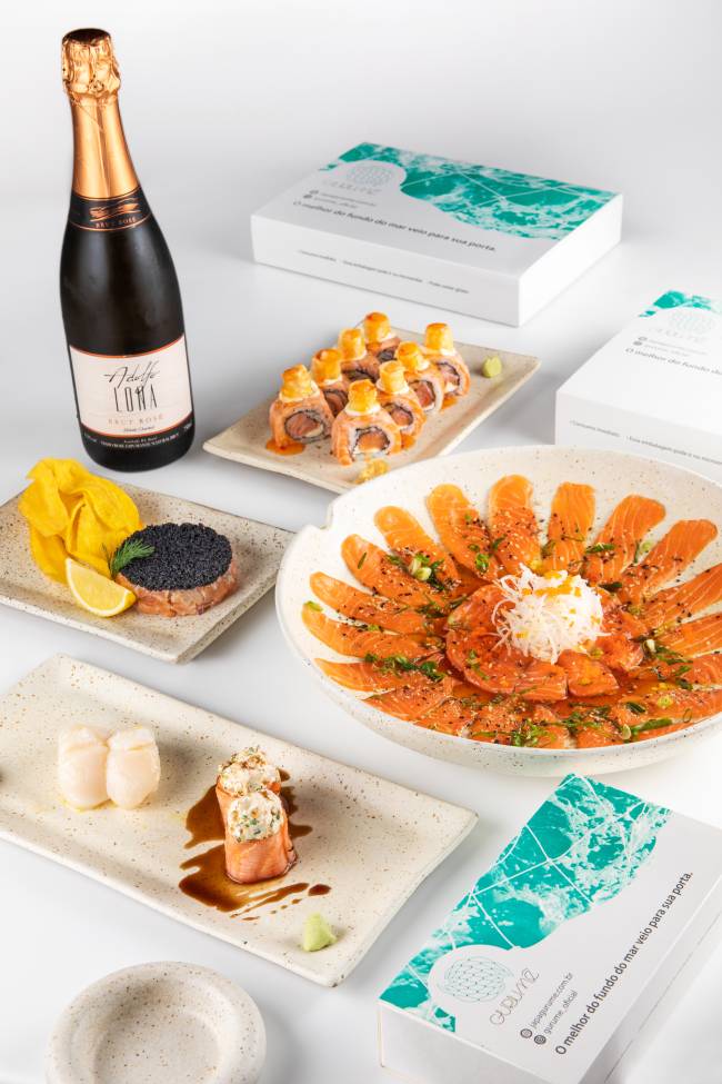 Warú Futari + Vinho Adolfo Lona Rosé Warú Futari + Vinho Adolfo Lona Rosé
