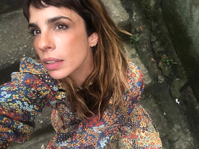Maria Ribeiro em selfie