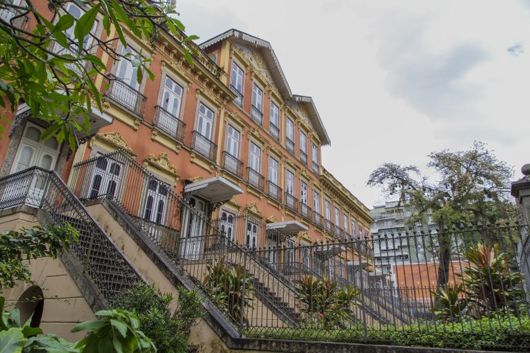 Casas Casadas, em Laranjeiras, terão cineclube e empréstimo de filmes