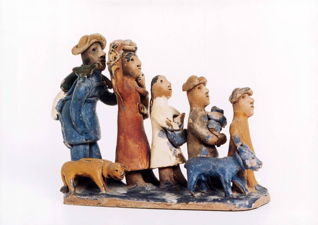 “Retirantes”– Mestre Vitalino _248 (1)_Museu Casa do Pontal escultura de Mestre Vitalino tem homem, mulher, três crianças e animais em barro