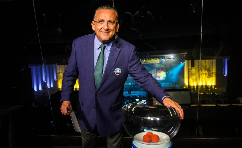 Galvão Bueno pega Covid-19 a dez dias da Copa e Globo suspende programa