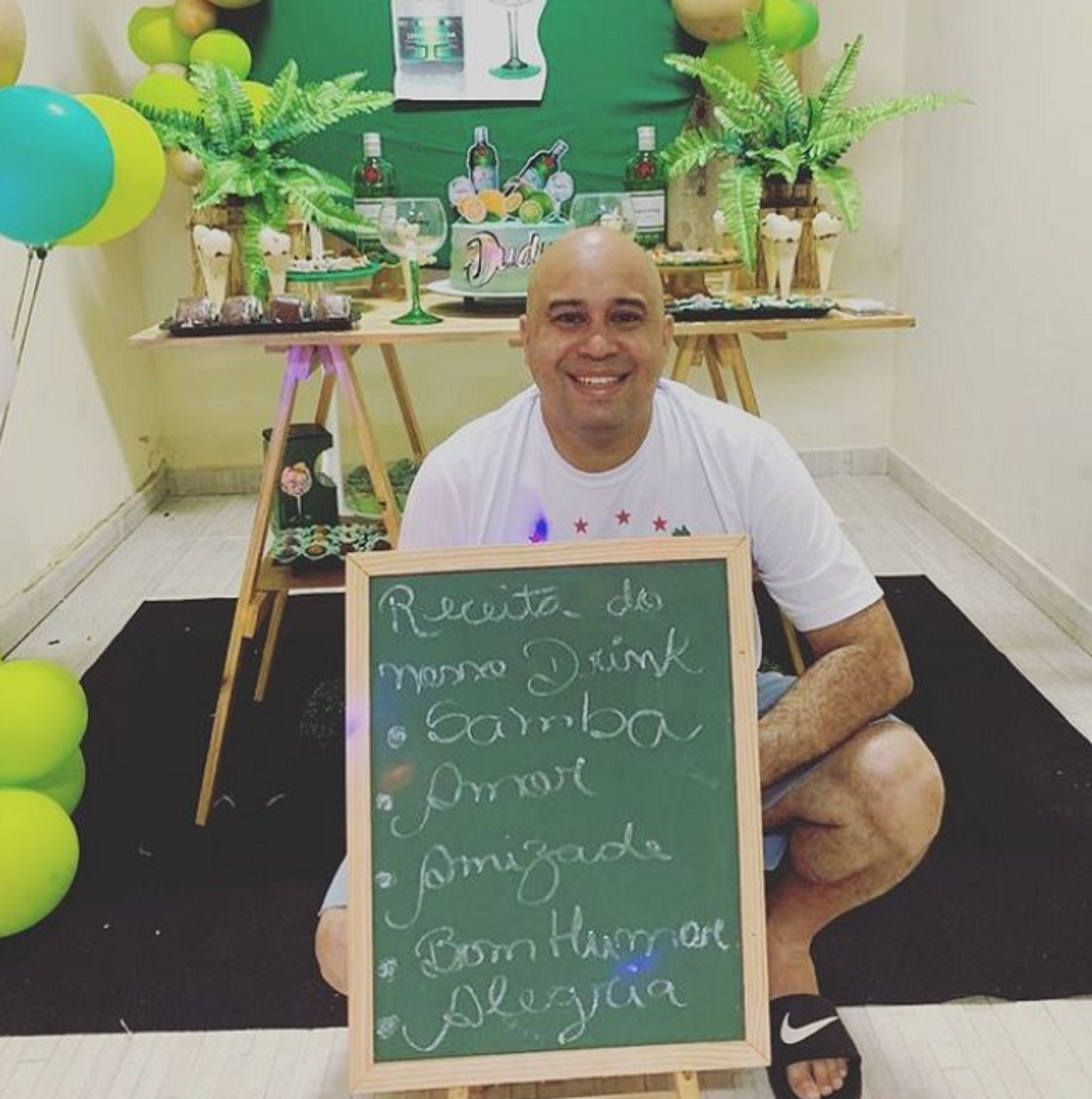 Dudu_Azevedo_Festa_Quadro_Reprodução Dudu Azevedo festeja aniversário em dezembro