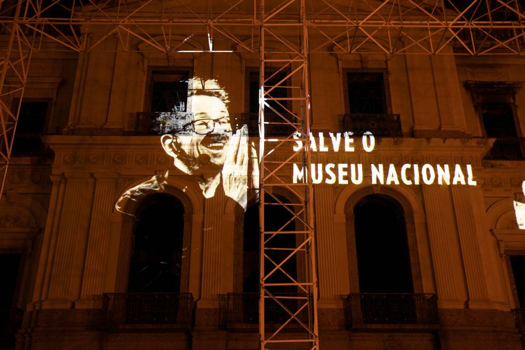 “Vamos promover uma nova campanha de arrecadação para a reconstrução do Museu Nacional”, diz Zavareze.
