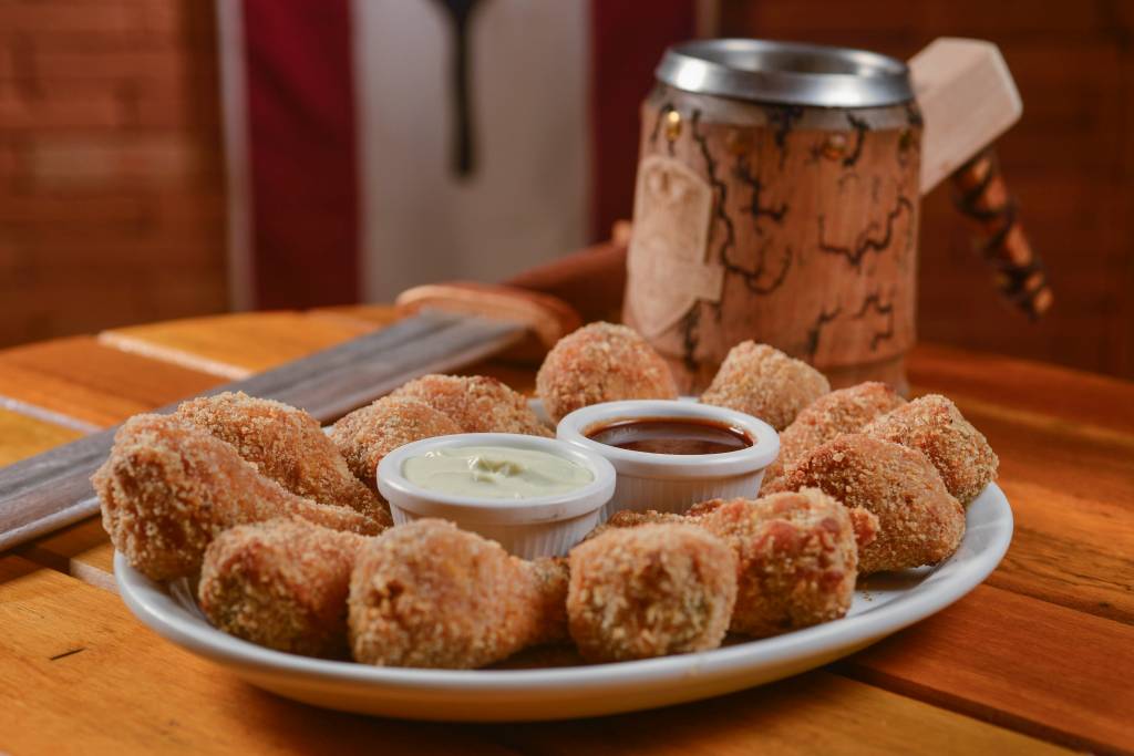 sobreasas de frango empanadas