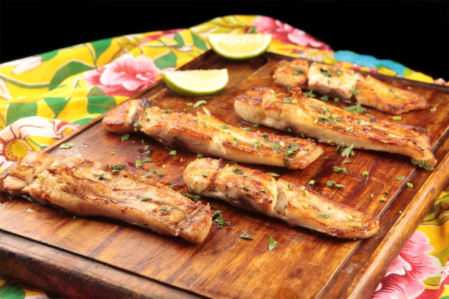 Pescados na Brasa: costelinha de tambaqui