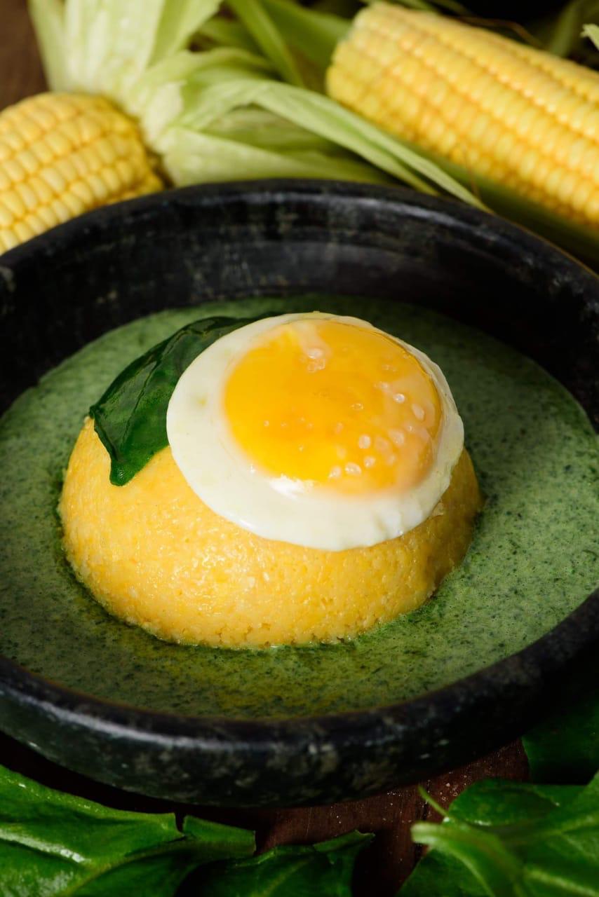 Catering Malu Mello_Cuscuz com ovo e creme de espinafre Cuscuz com ovo e creme de espinafre